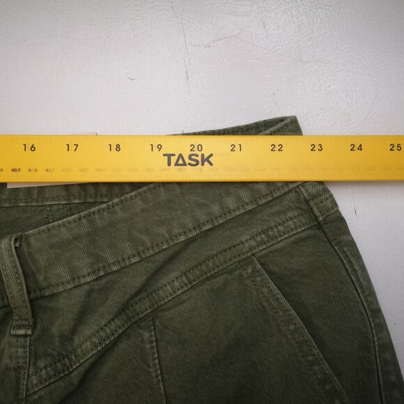 NWT Universal Thread Ladies Size 24W High Rise A-line Midi Green Denim Shorts - Picture 11 of 13